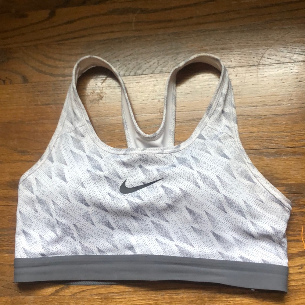 Nike sports bra padded